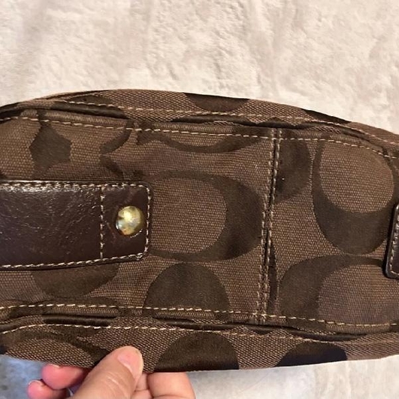 Coach Brown Signature Shoulder Bag - Picture 3 of 4